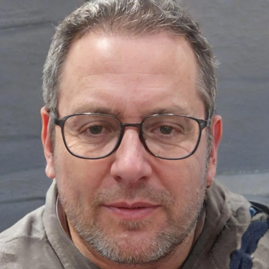 Portrait de Théodore Baufils, expert en automatisation financière